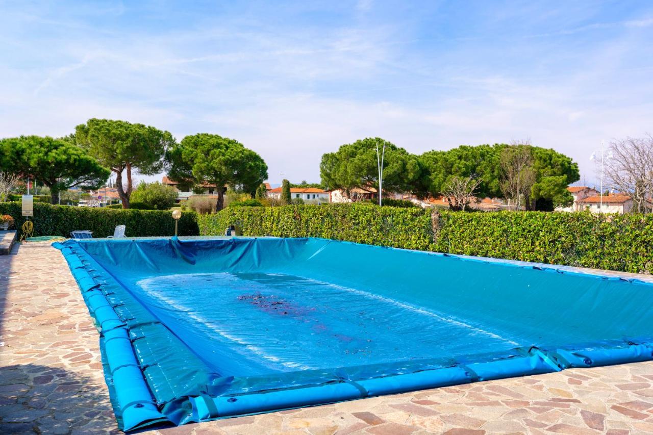 Azzurra Suite - Monolocale Con Piscina E Wifi Sirmione Luaran gambar