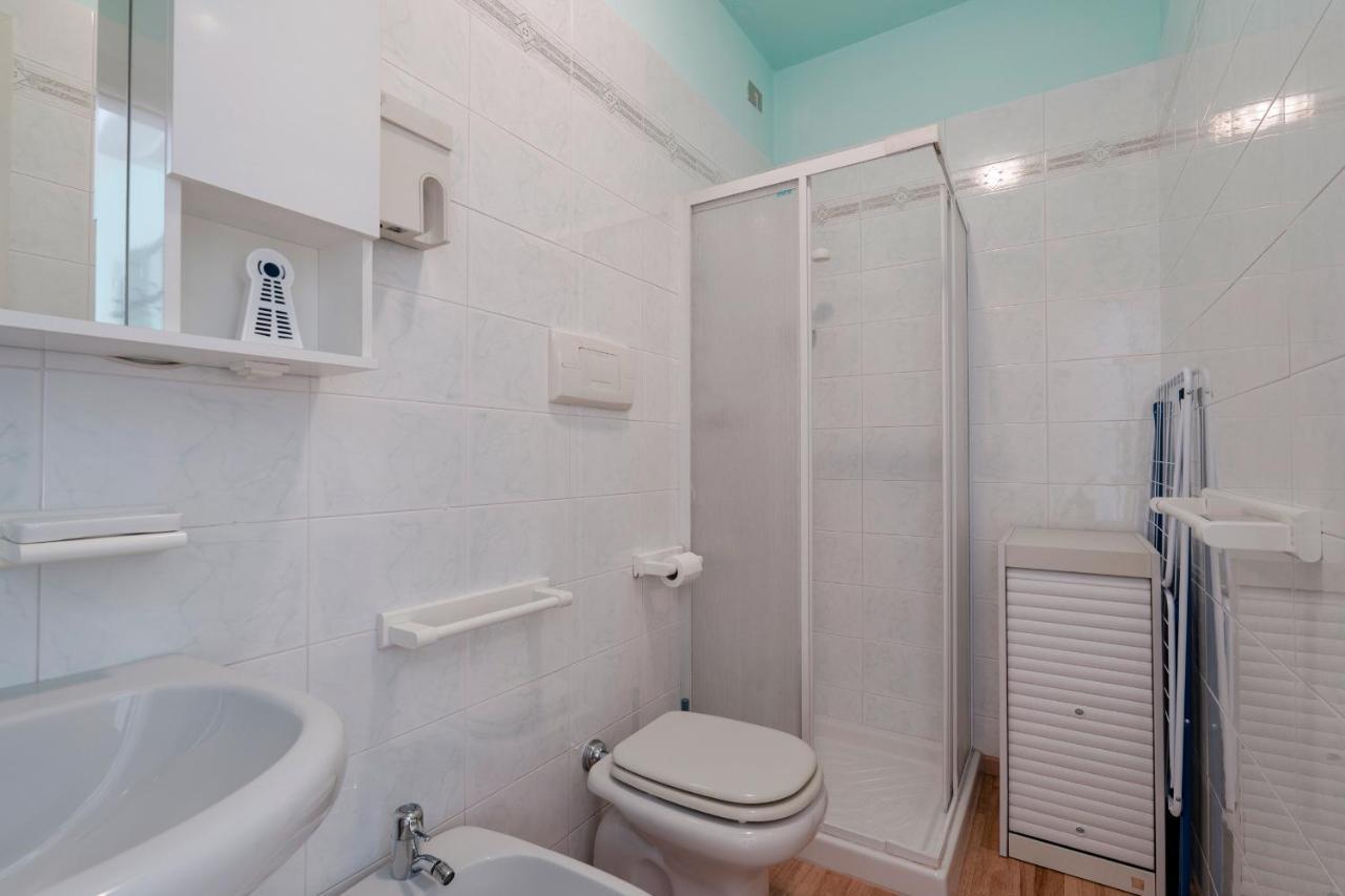 Azzurra Suite - Monolocale Con Piscina E Wifi Sirmione Luaran gambar