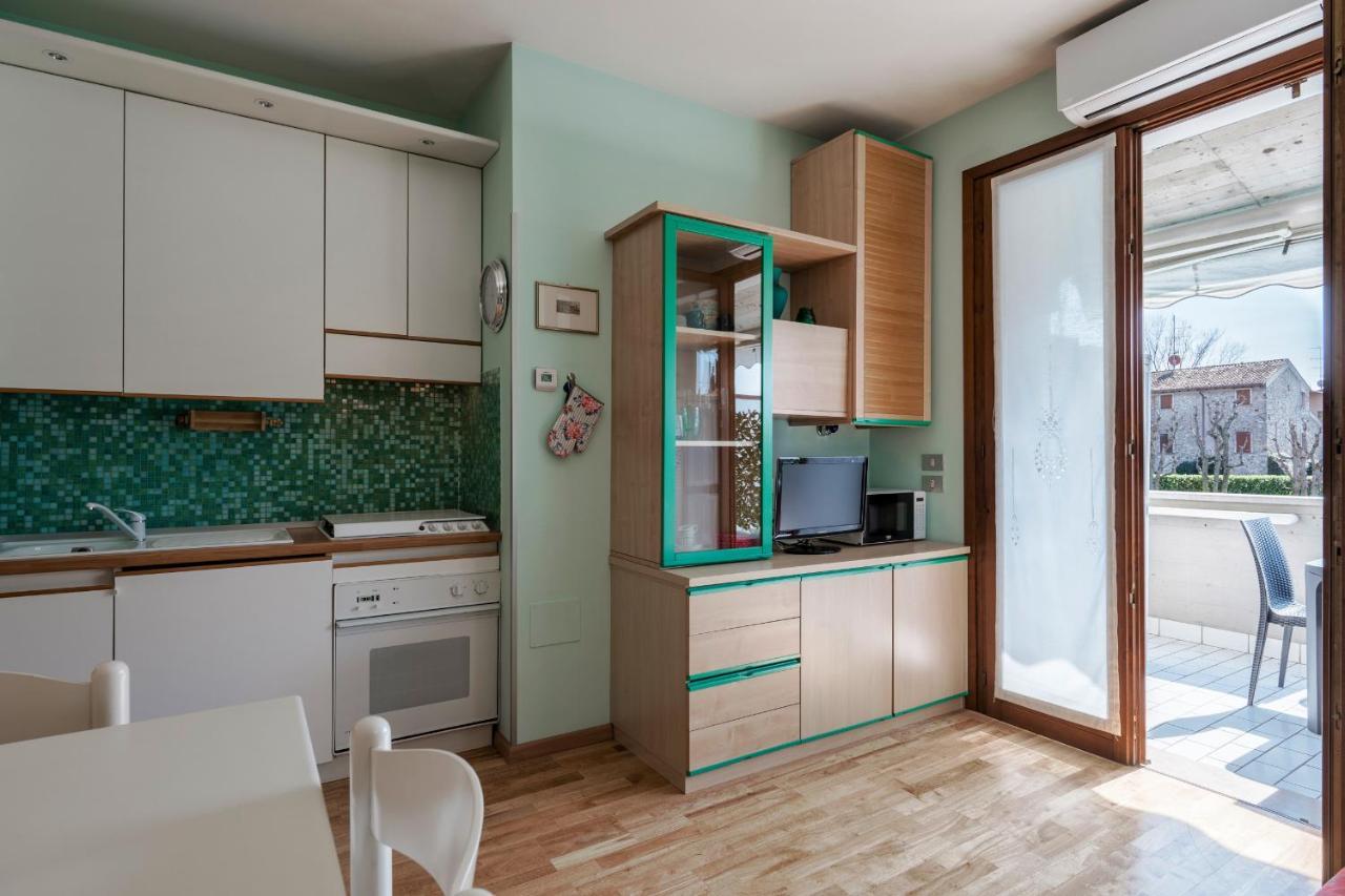 Azzurra Suite - Monolocale Con Piscina E Wifi Sirmione Luaran gambar